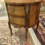 887 3685 CHEST OF DRAWERS